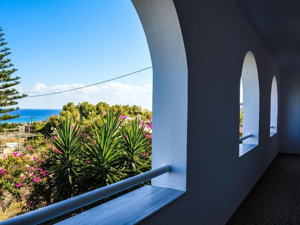 United Blue Resorts - White Sand Karteros Exterior photo